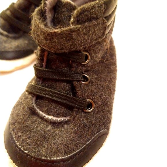 infant high top shoe, charcoal, 3, Old Navy - Picture 2 of 4